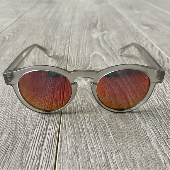 KOMONO CLEAR GREY REFLECTIVE SUNGLASSES UNISEX Komono Eyewear | Sunglasses & Glasses Australia | Shade Files main image 4